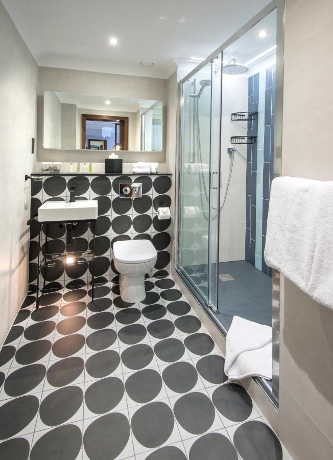 Deluxe King Room,1000052040:JPEG