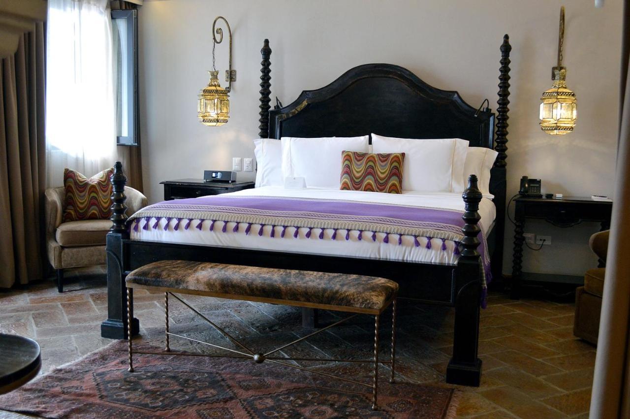 Romance Suite,1030447021:JPEG