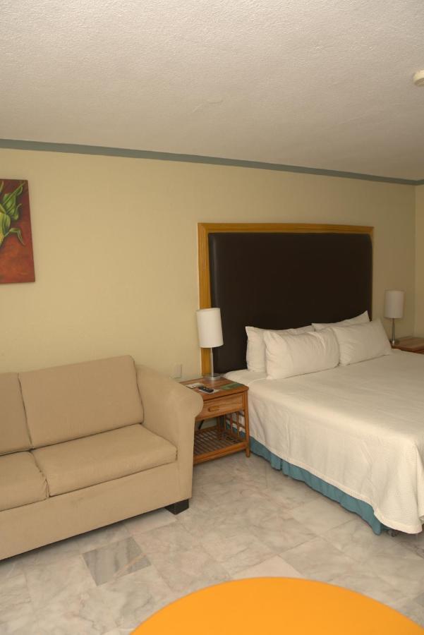 Suite,1030648285:JPEG