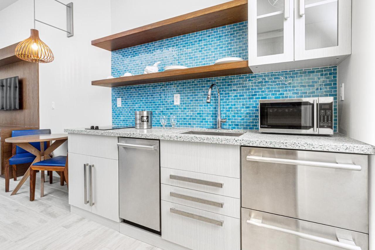 Studio Apartment with Sea View