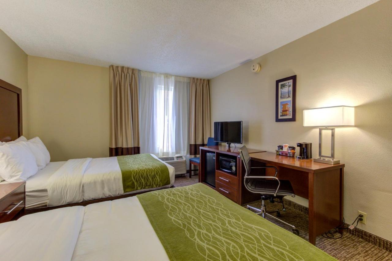 Double Room with Two Double Beds - Accessible/Non-Smoking/1st Floor