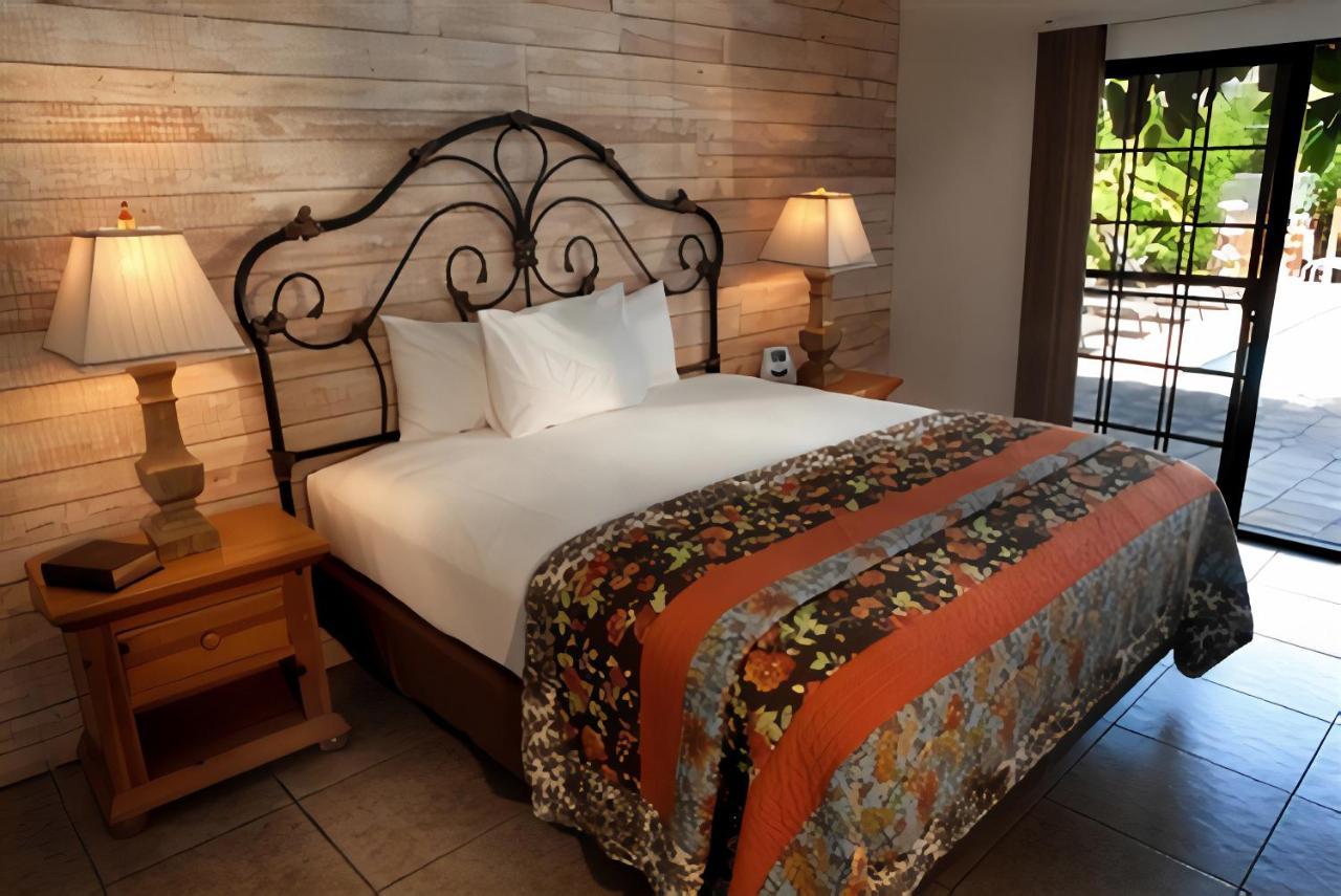 King Room with Pool View