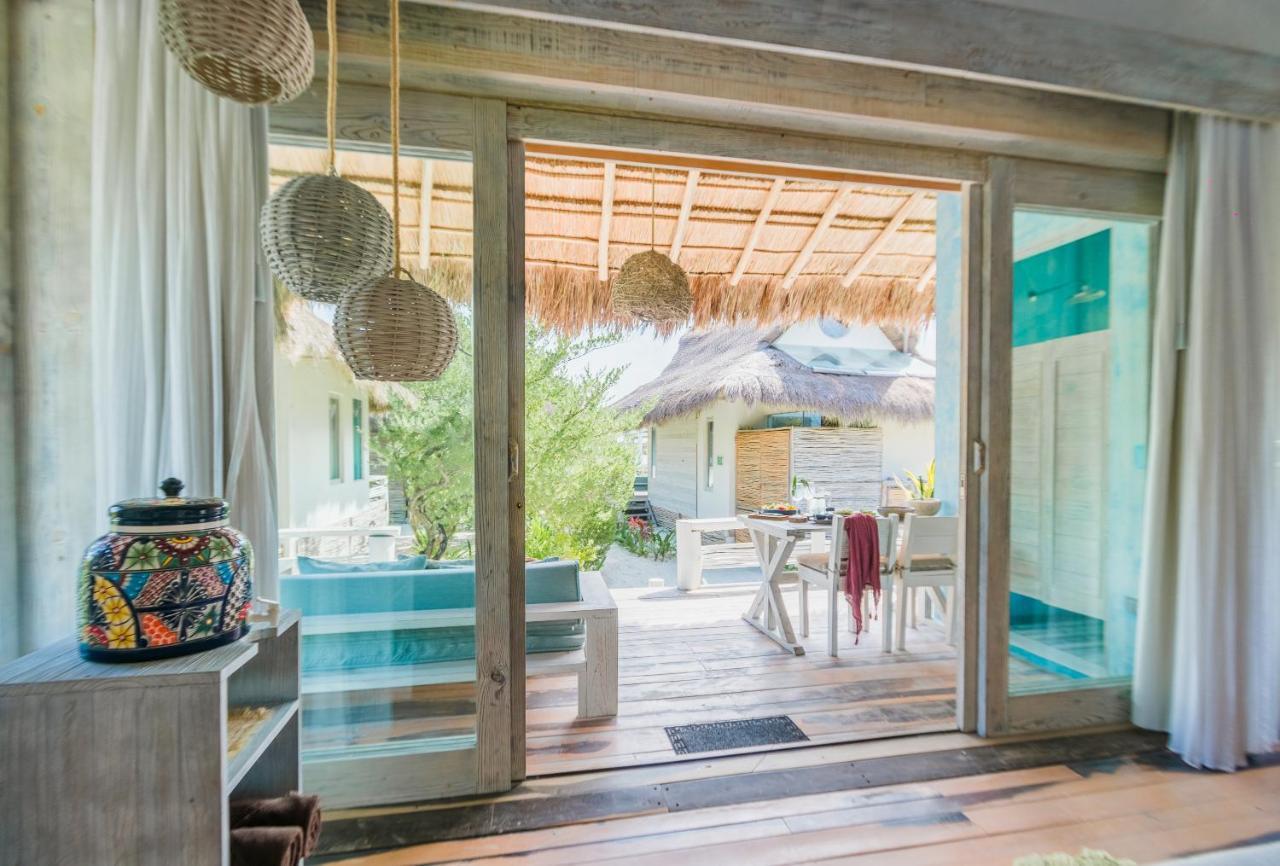 King Suite with Partial Ocean View,1069790857:JPEG