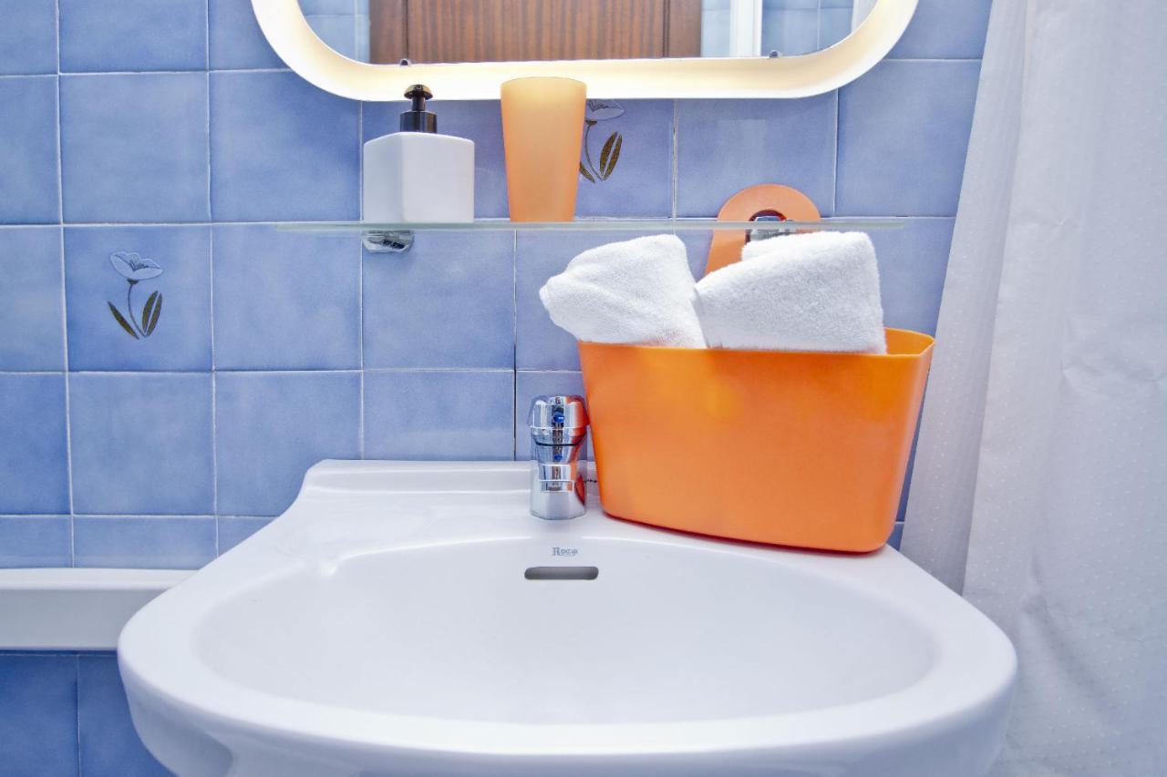 Double Room with Private External Bathroom