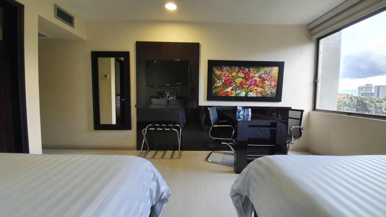 Classic Twin Room,1213943395:JPEG