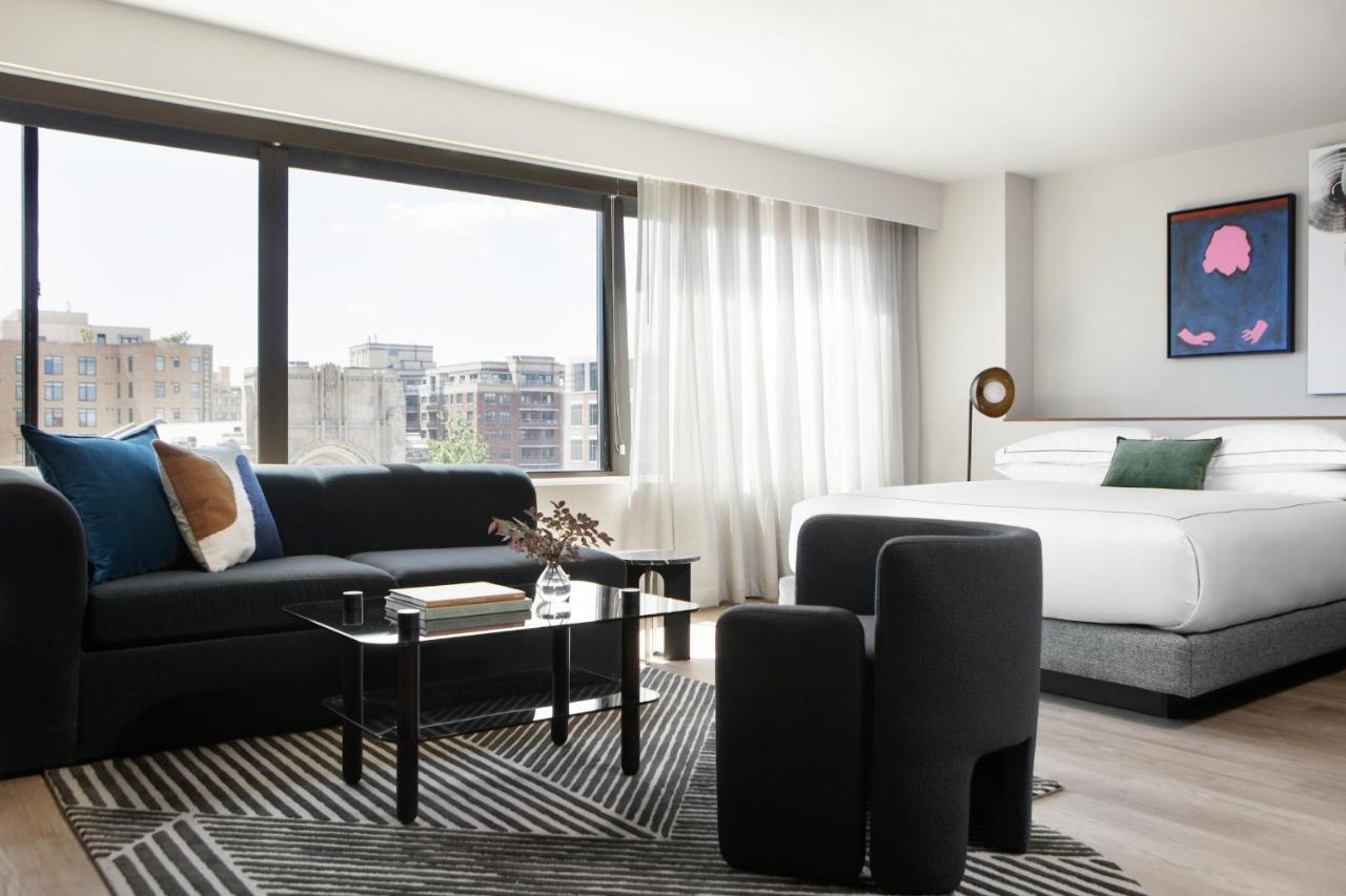 Art Studio King Suite