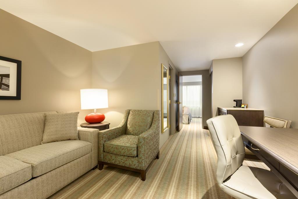 One-Bedroom King Suite with Sofa Bed and Lake View