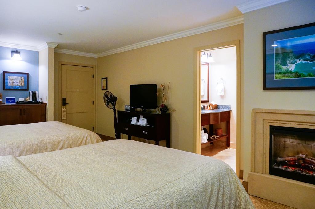 Deluxe Two Queen Beds Room,362255422:JPEG