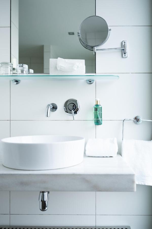 Apartment with Terrace,1540618894:JPEG