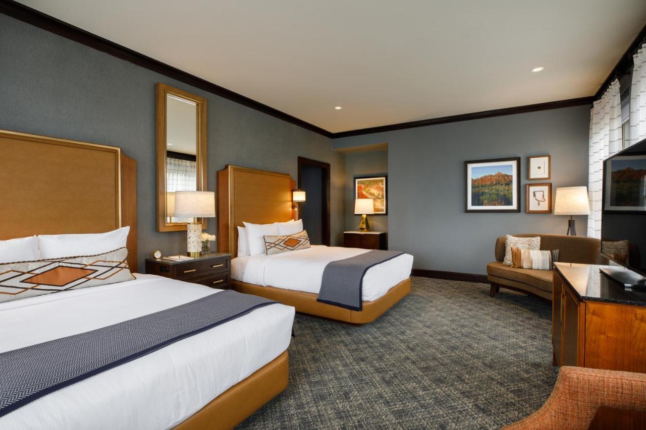 Standard Queen Room with Two Queen Beds