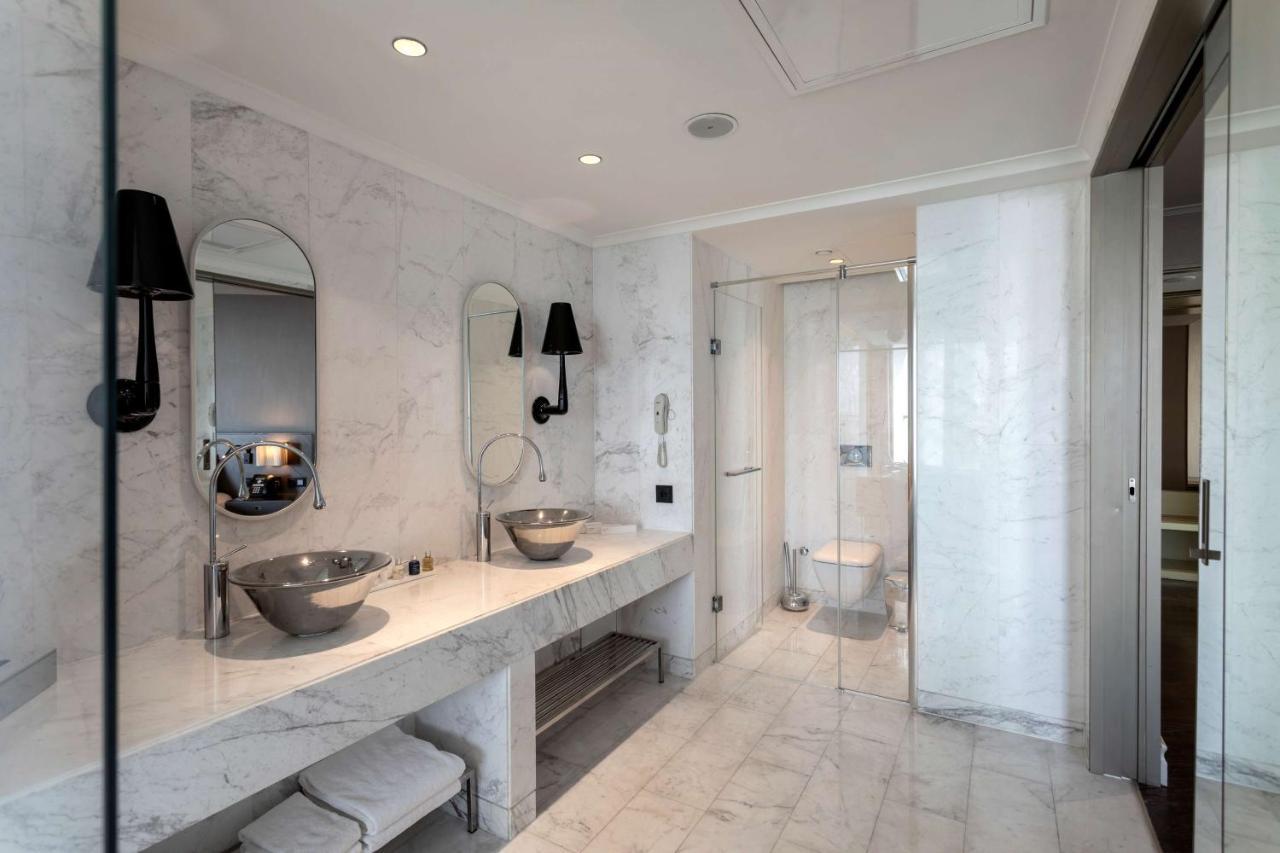 Presidential Suite with Panoramic Sea View