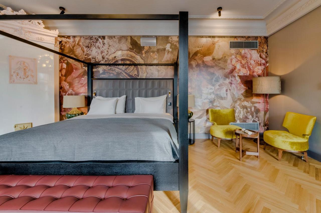 Suite,1202266852:JPEG