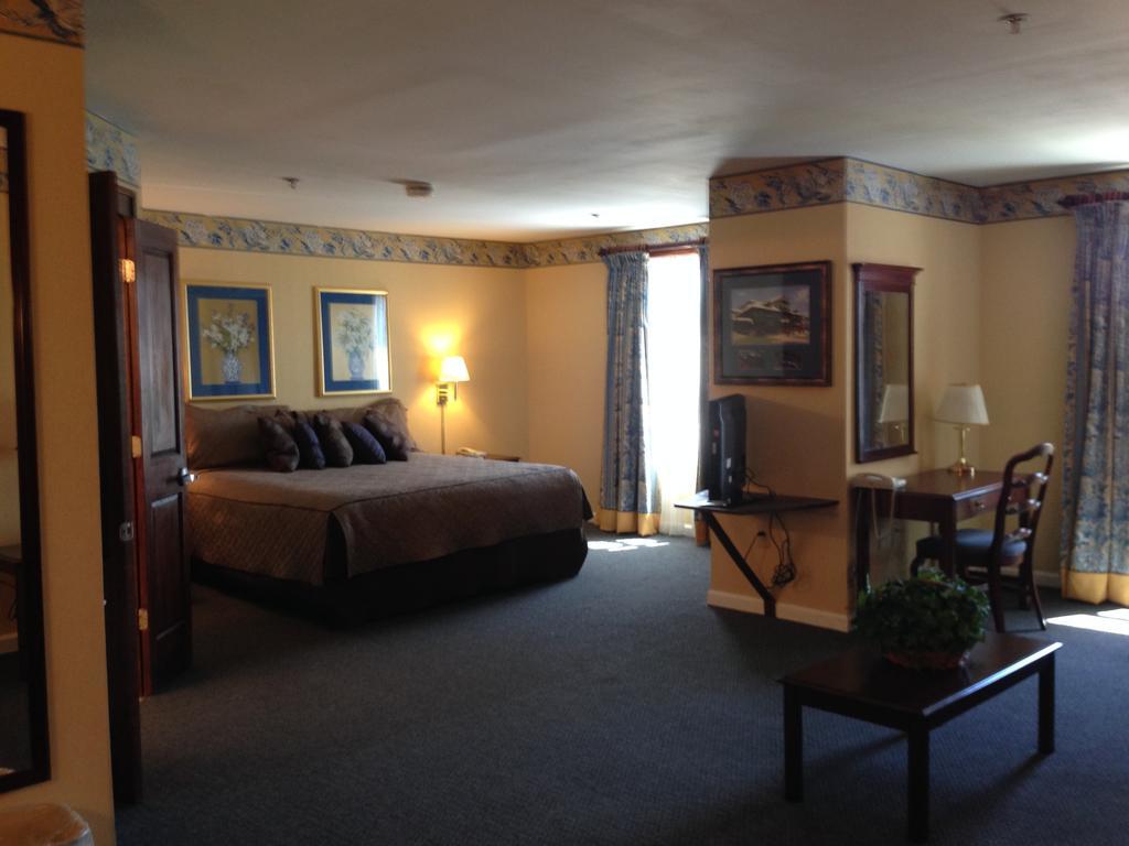 King Suite