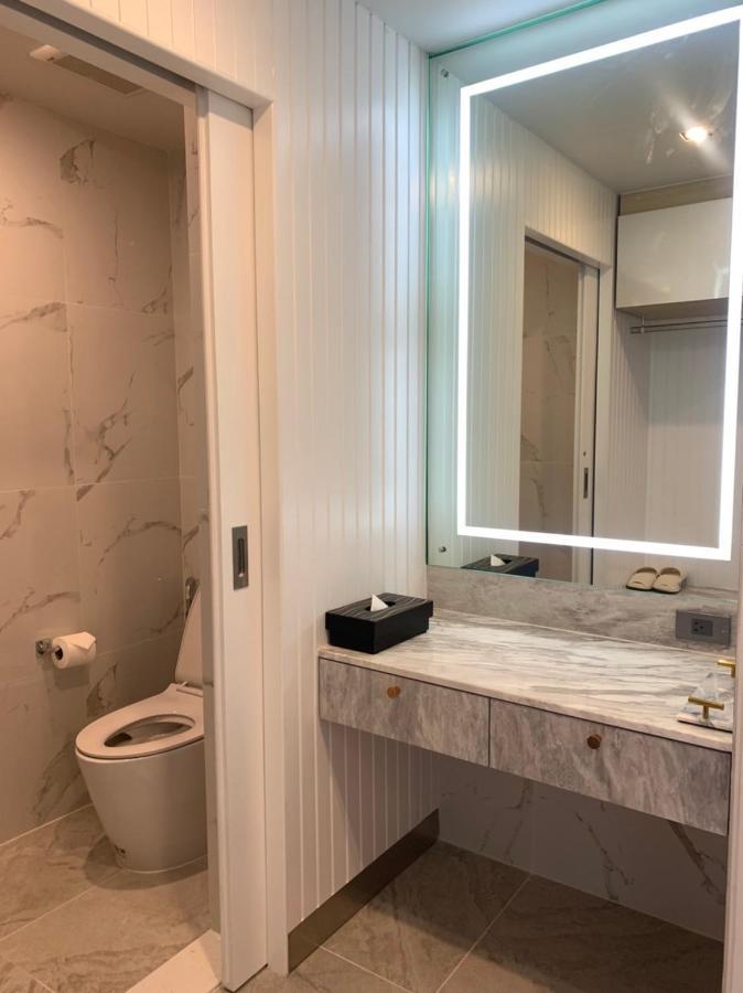 Deluxe Double Room with Balcony - Tower Dee,1271227168:JPEG