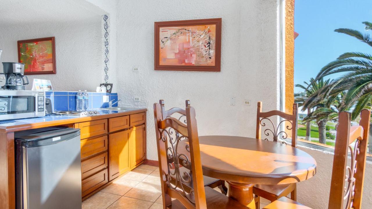 Two-Bedroom Villa 2nd Floor, Ocean Front With AC