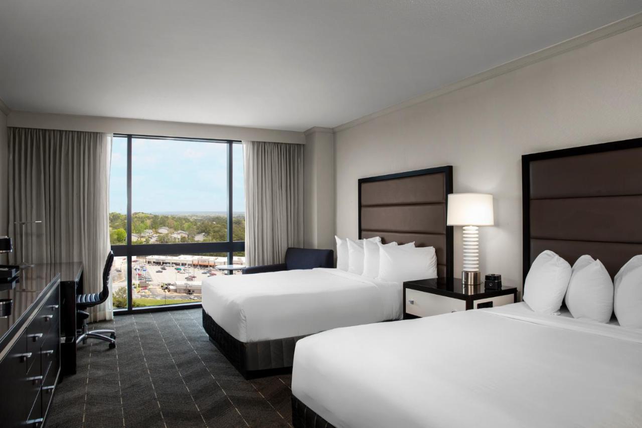 Queen Room with Two Queen Beds and Accessible Tub - Disability Access,1276013623:JPEG