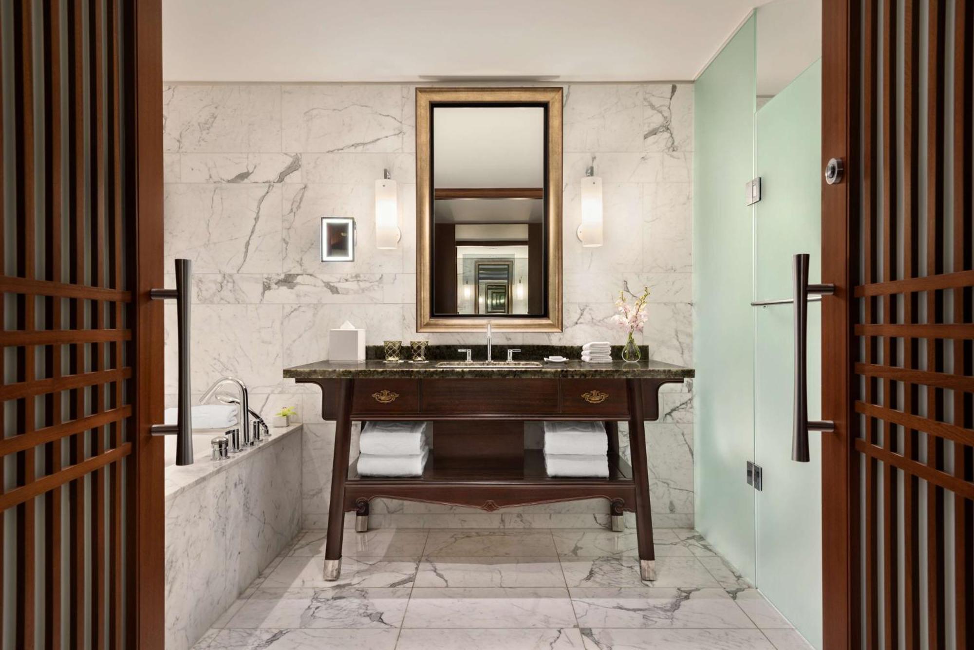 Deluxe King Room,1436062738:JPEG