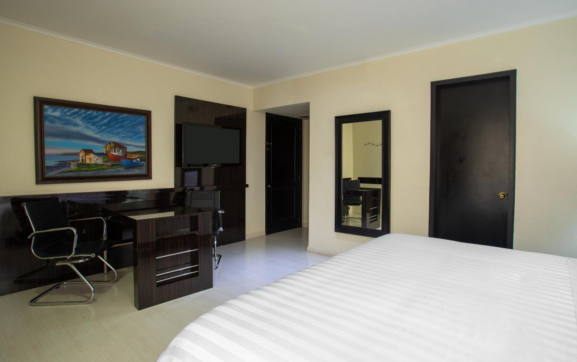 Classic King Room,1213942570:JPEG