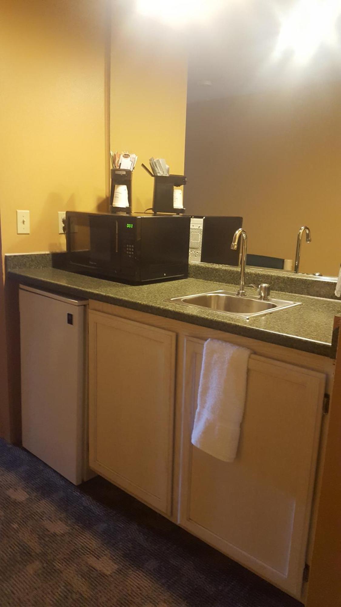 Superior King Studio Suite,1214354332:JPEG