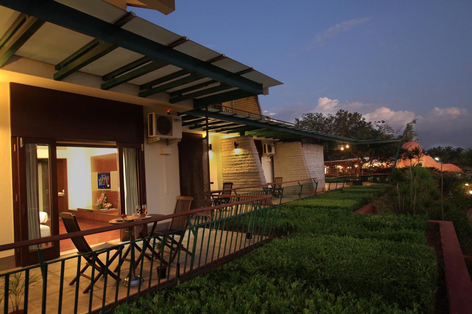 Duplex Lake View
