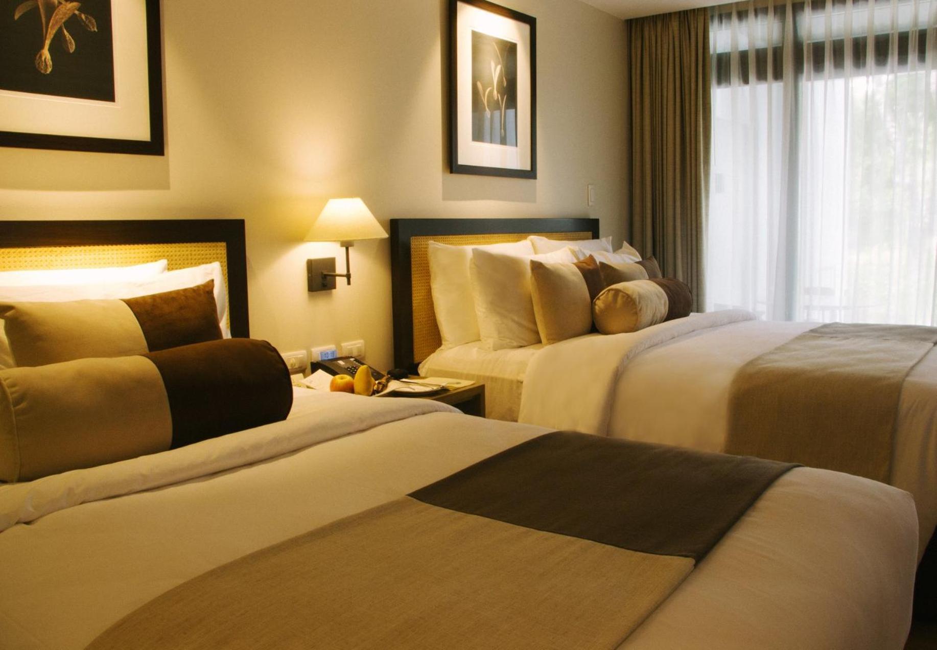 1 Queen Bed and 1 Single Bed, Standard Room with Garden View