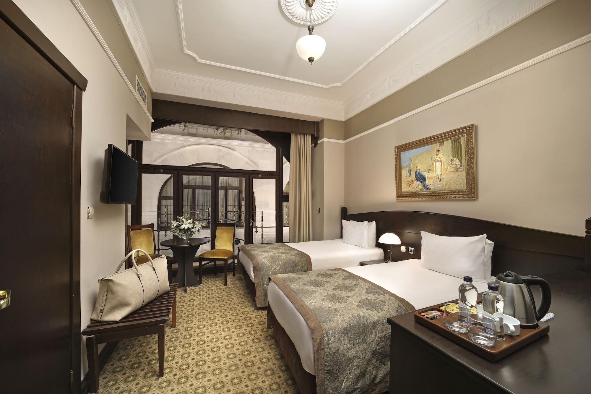 Guest Room Atrium view King or Twin,1227056333:JPEG