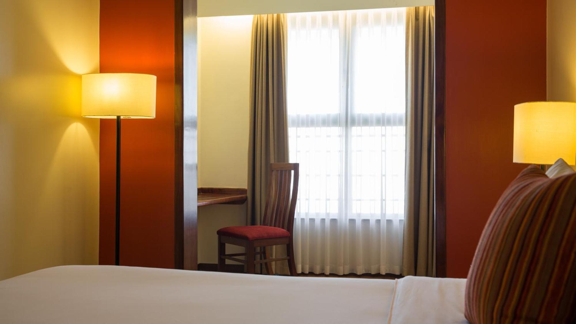 Club Room,1228423331:JPEG