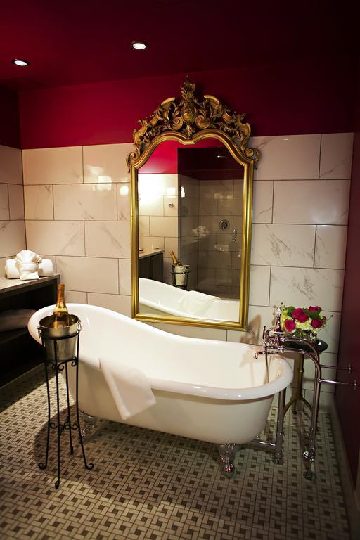 Courtyard Superior Queen Room with Two Queen Beds,697521771:JPEG