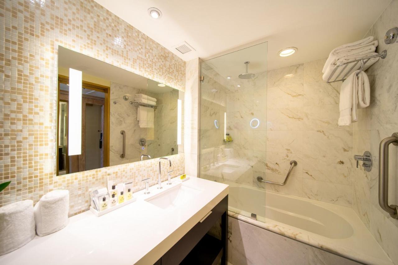 Superior Mountain View Room Twin beds