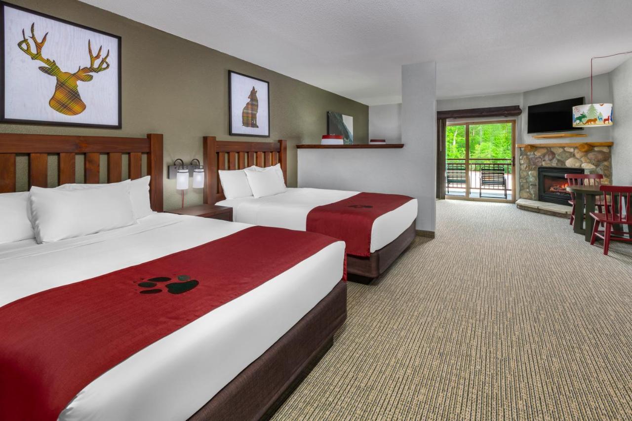 Family Suite with Fireplace