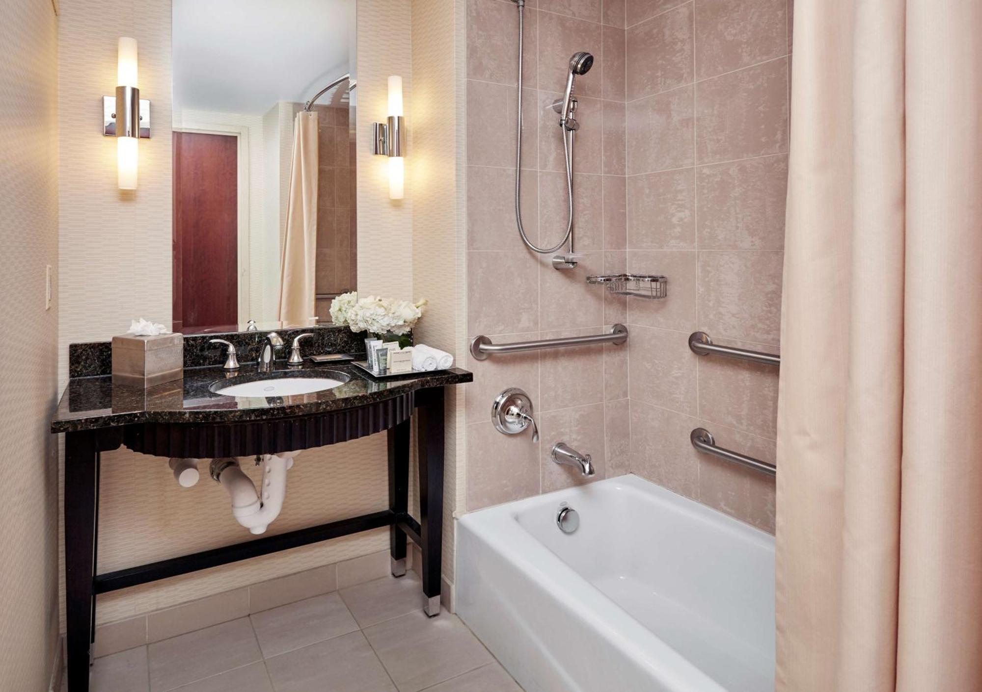 Double Room with Two Double Beds - Mobility Access,1540610044:JPEG