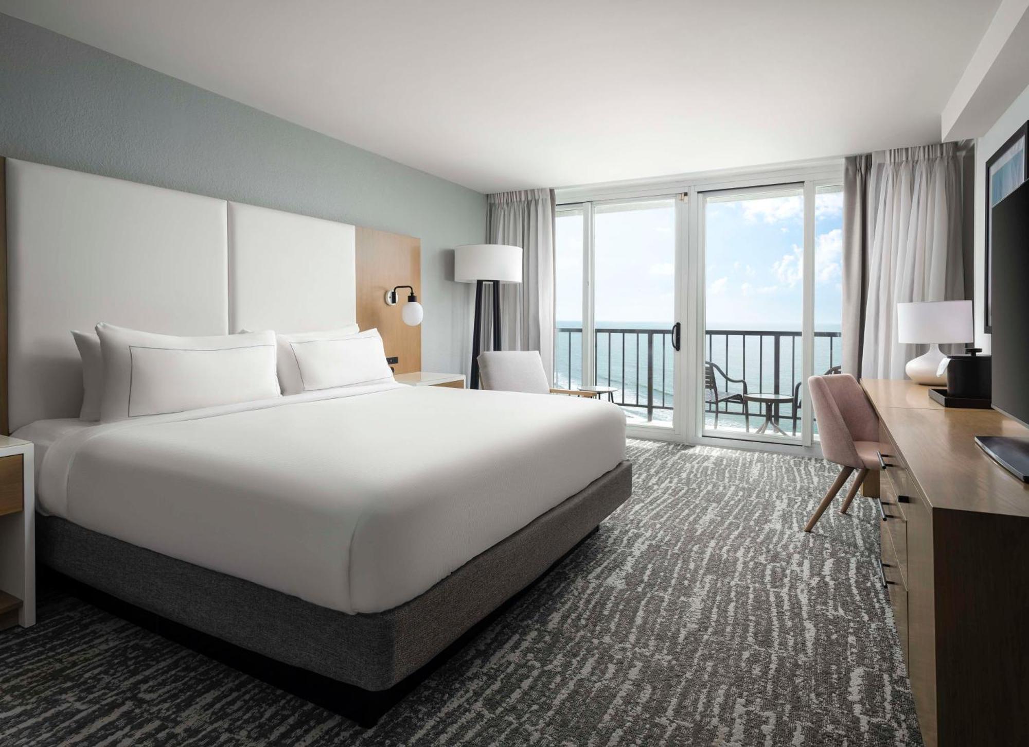 One-Bedroom King Suite,1275474961:JPEG