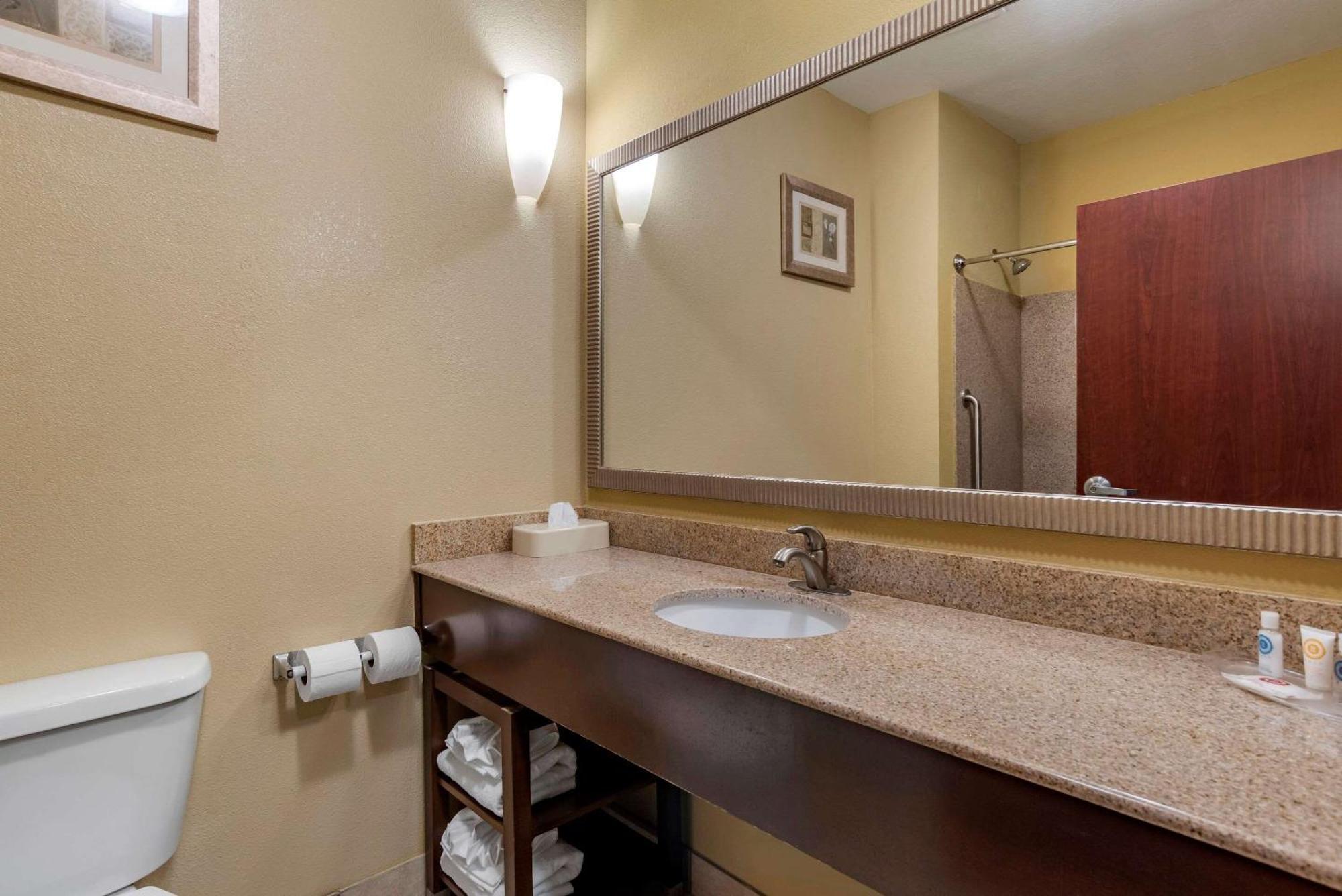 Double Room with Two Double Beds - Non-Smoking