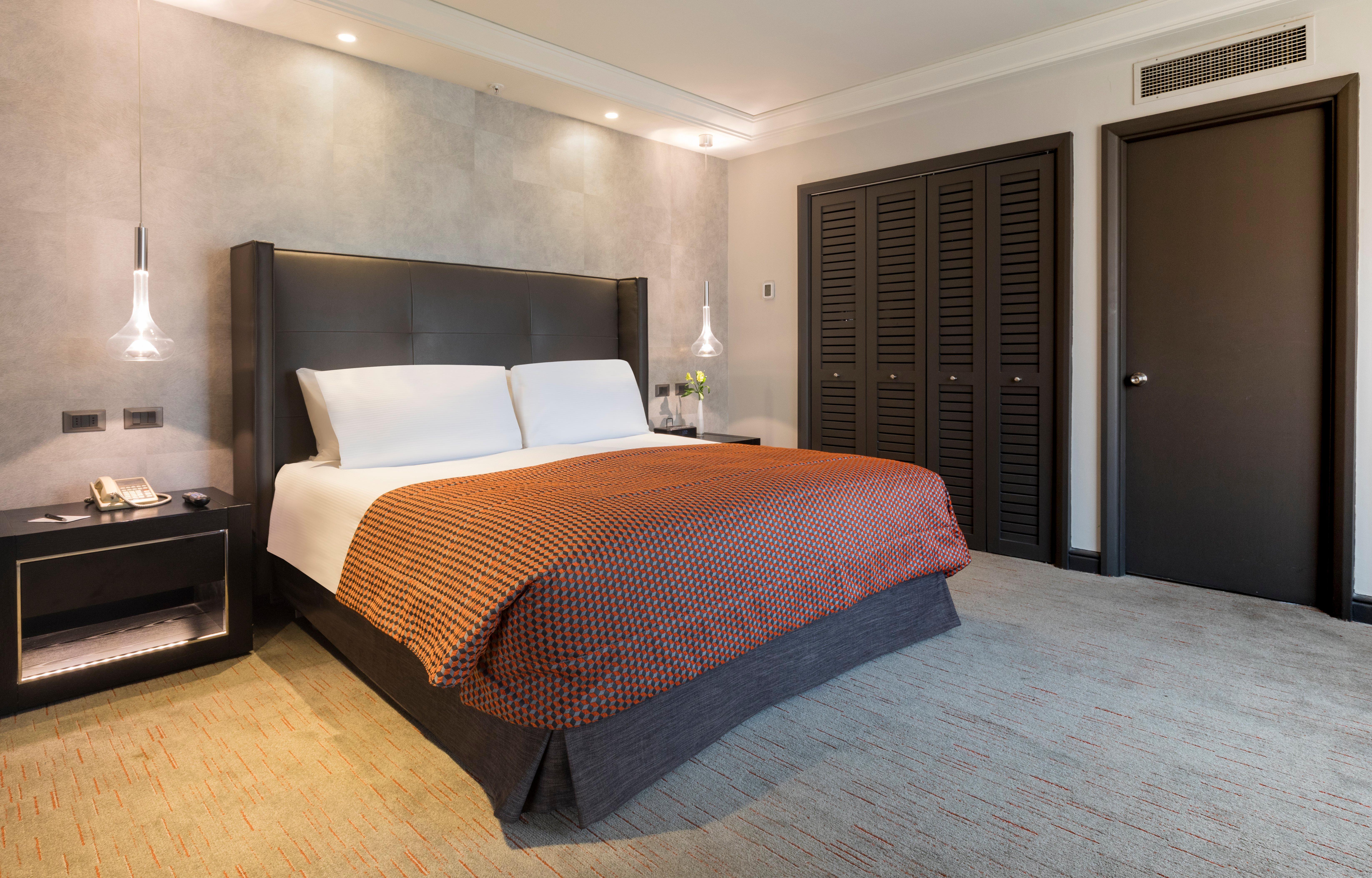 One-Bedroom Suite