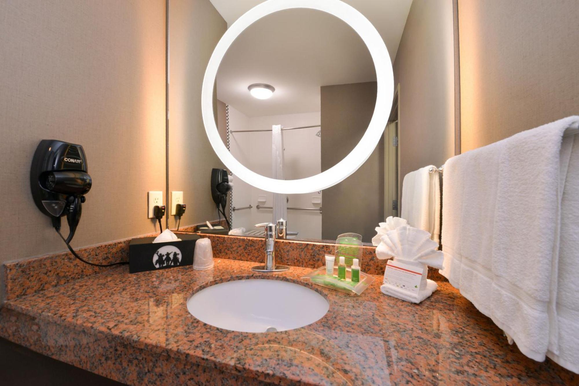 Standard Room with Two Queen Beds,1278963238:JPEG