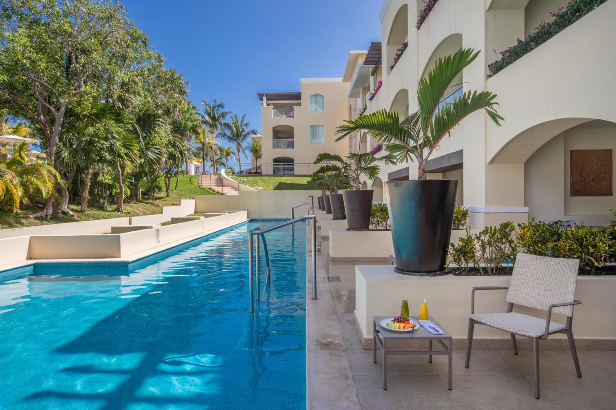 Grand Swim Up Suite Garden View,1672606927:JPEG