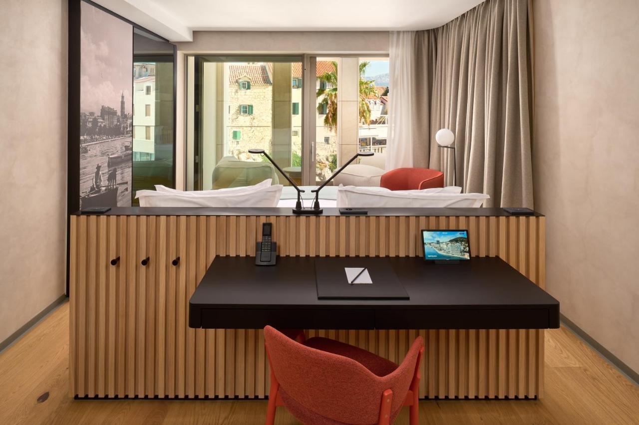 Premium King Room with Balcony and City View