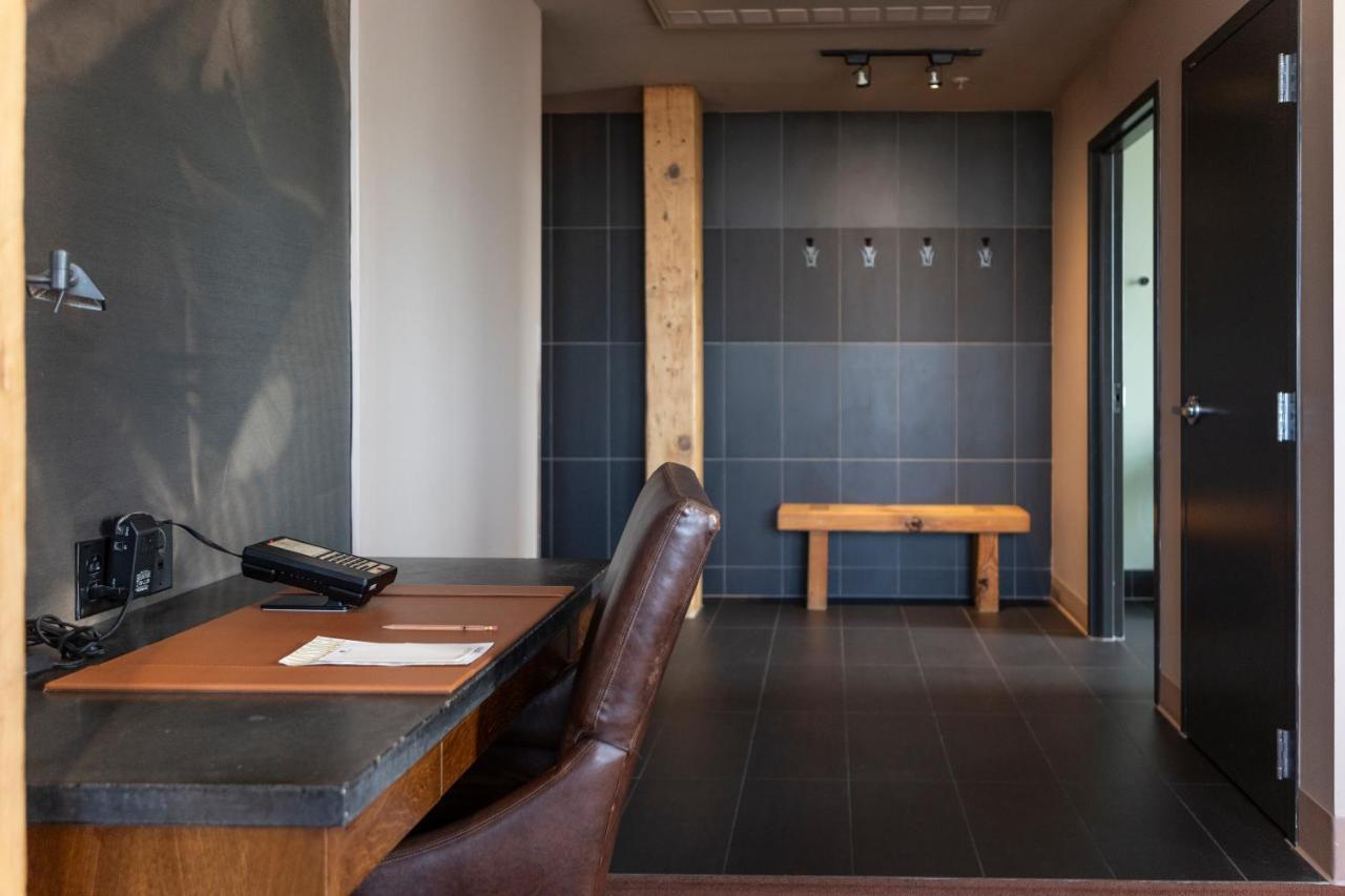 Cream City Studio Suite,1439064691:JPEG