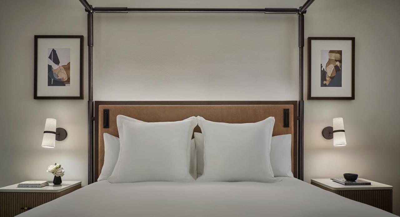 King Guest Room,1362610958:JPEG