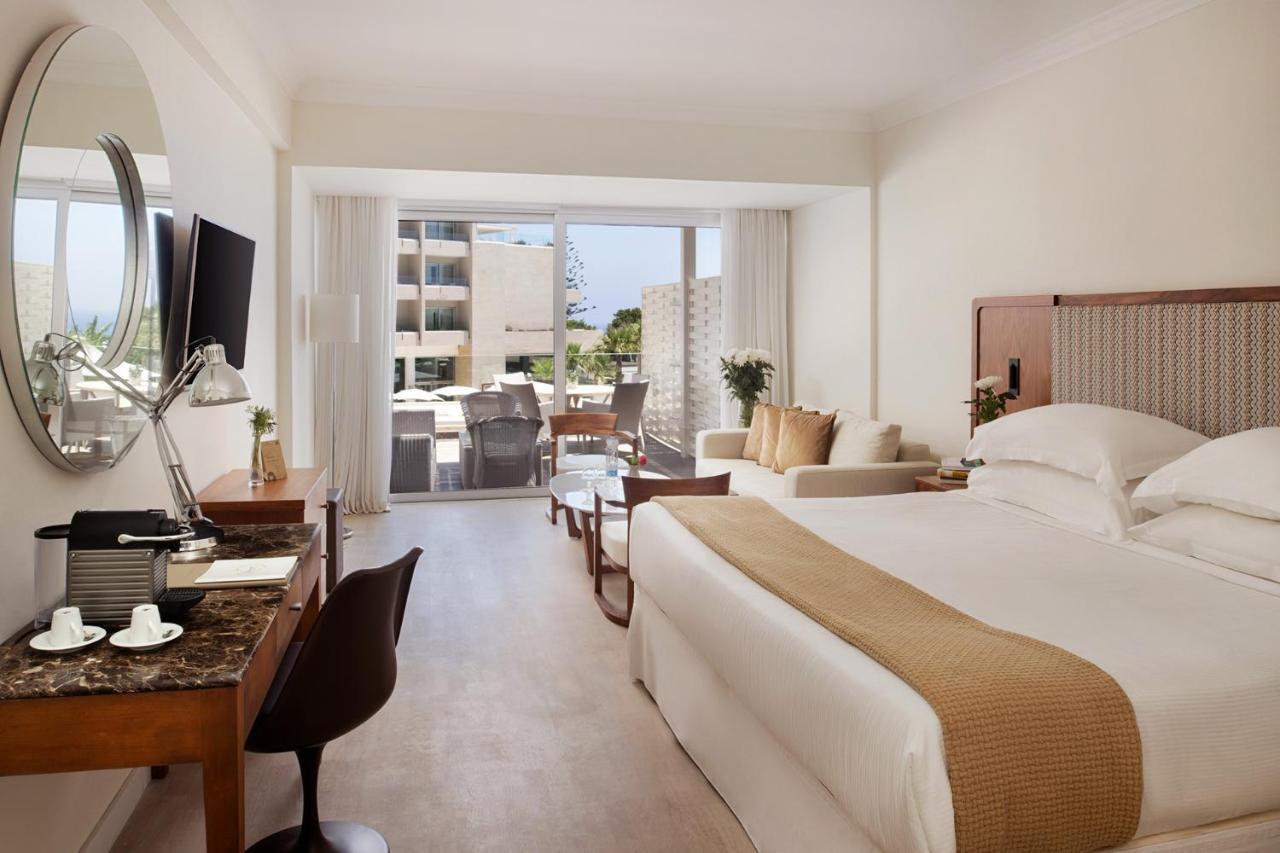 Executive Room,1310475370:JPEG