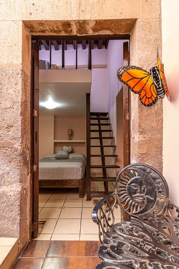 Studio - Split Level,1318933468:JPEG