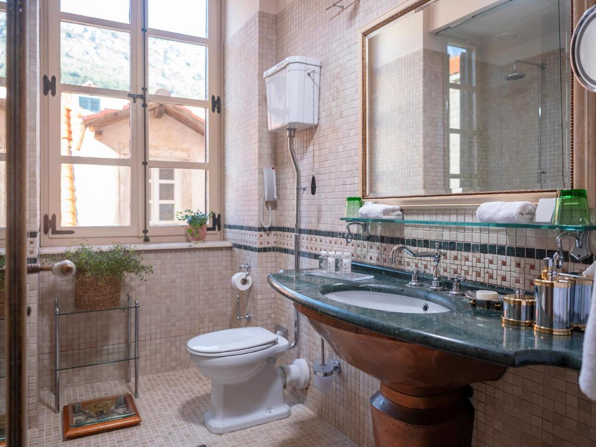 Corner Deluxe Room,1320458233:JPEG