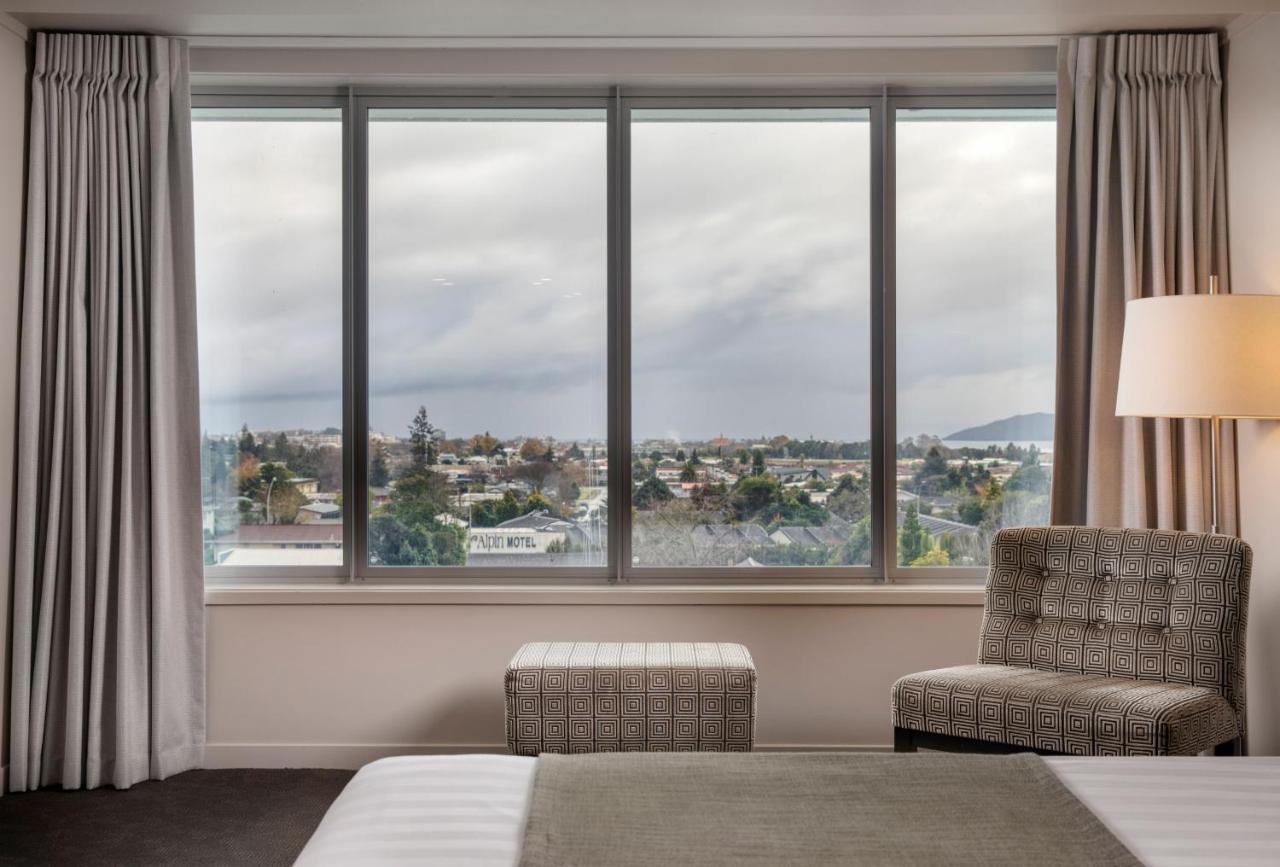 Deluxe King City Facing,1321603261:JPEG