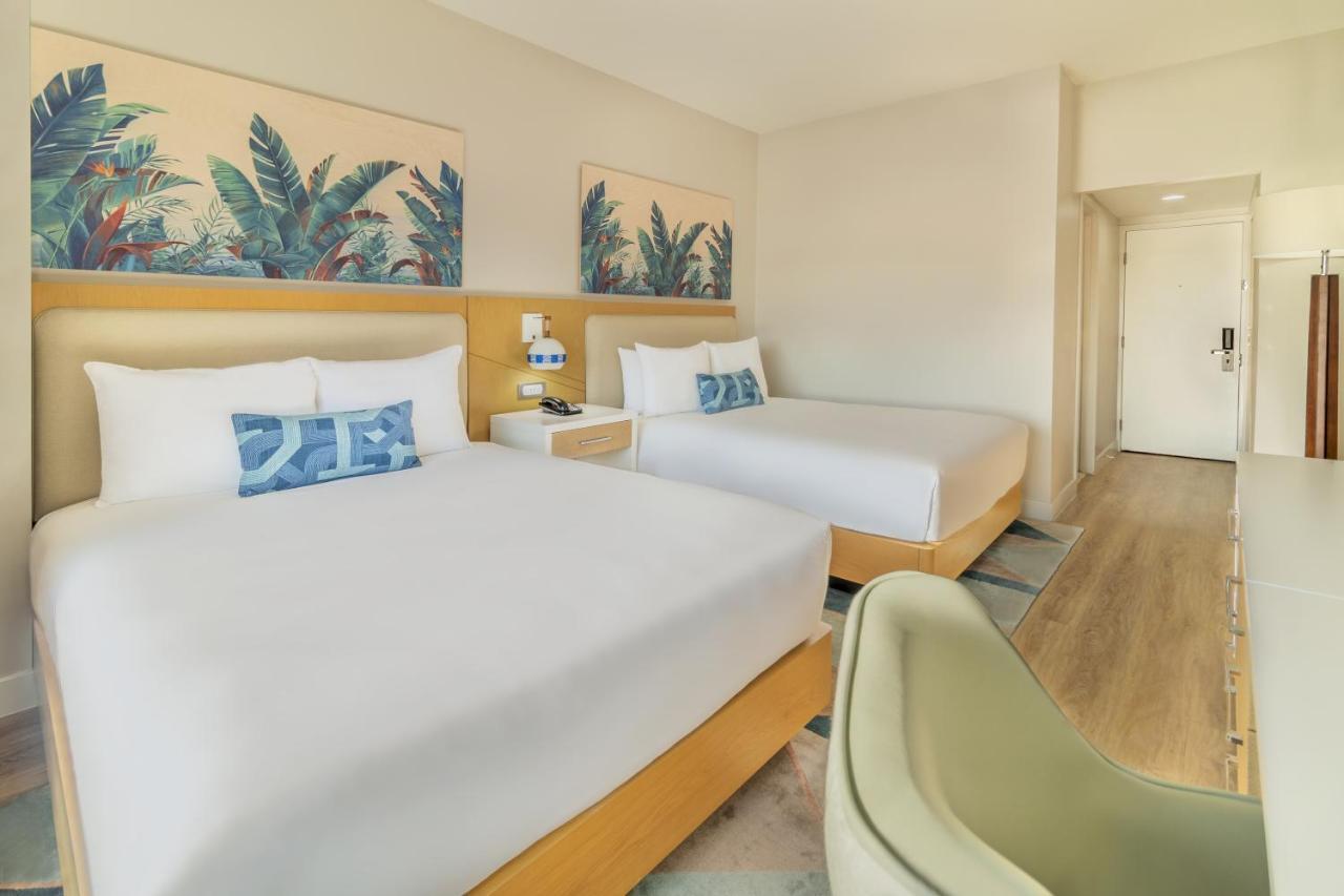 Two Queen Beds Oceanfront Balcony