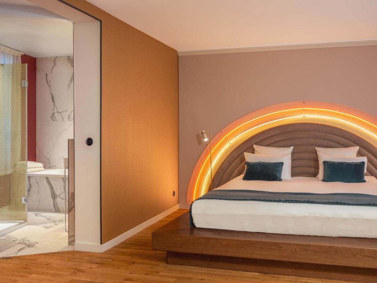 Suite 7ème Chakra,1436916553:JPEG