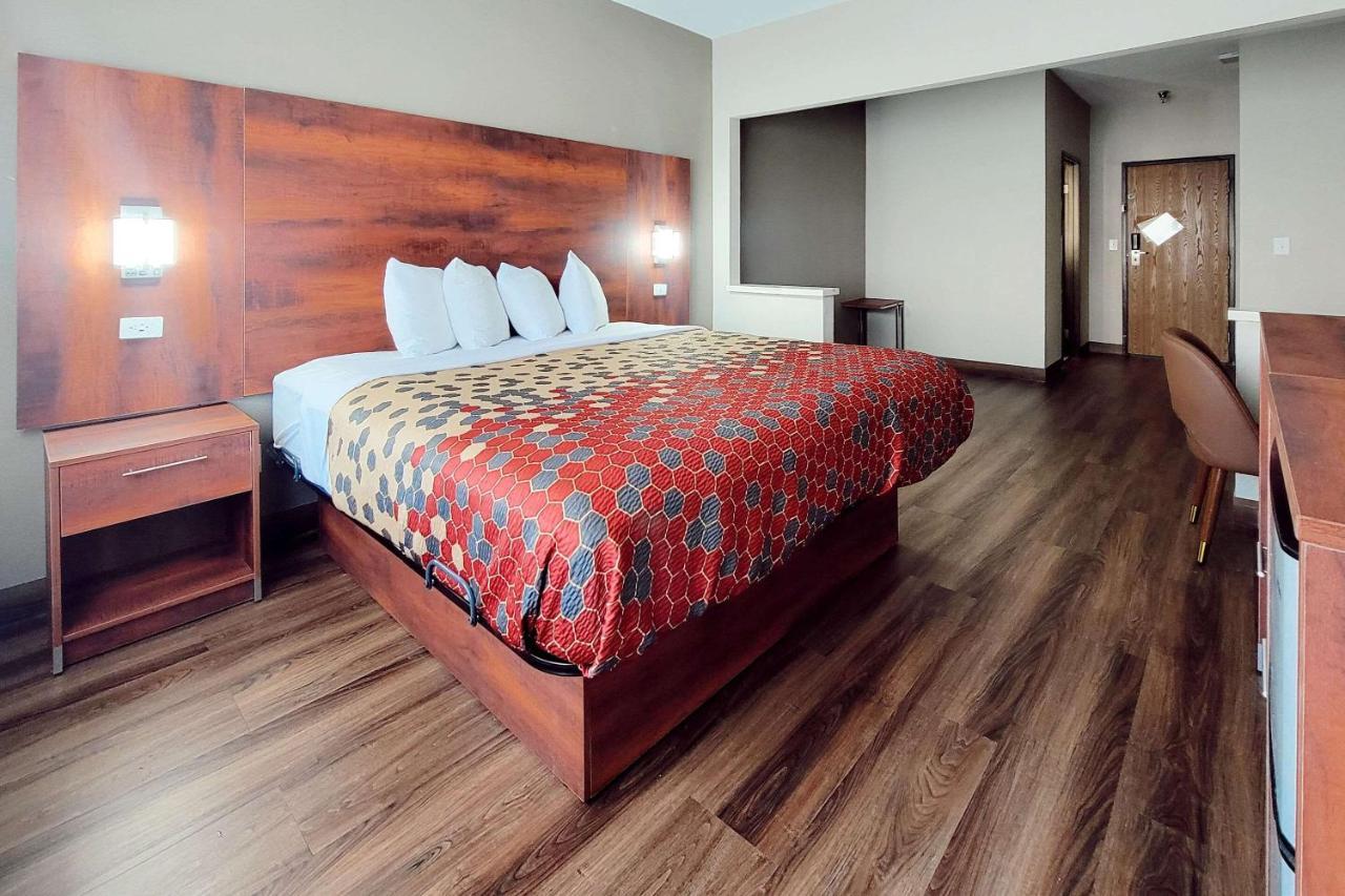 King Suite with Sofa Bed - Non Smoking,1348686167:JPEG