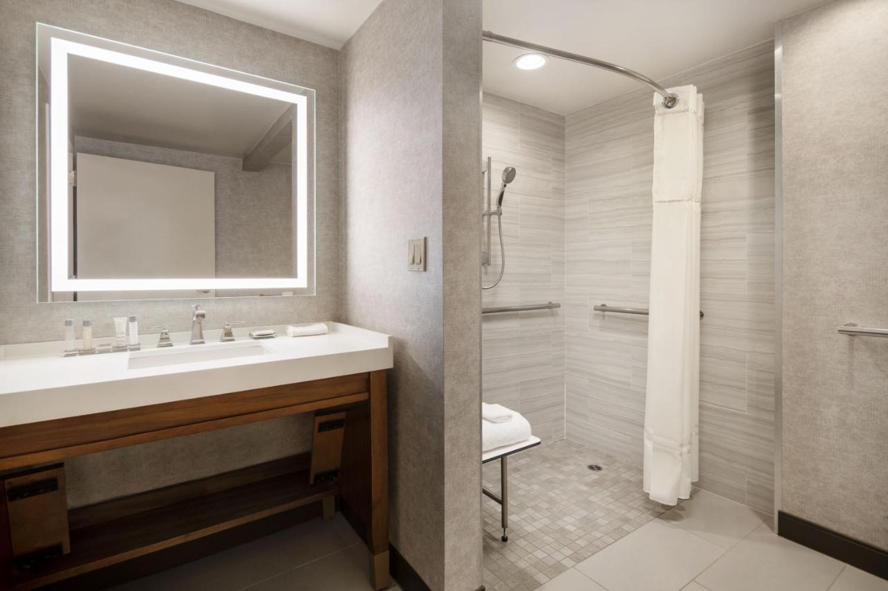 Double Room with Two Double Beds - Hearing Accessible
