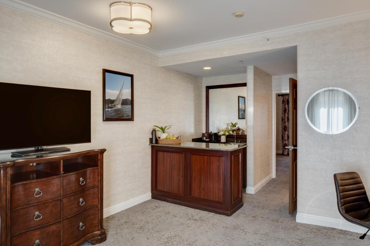One-Bedroom King Suite,1370773421:JPEG