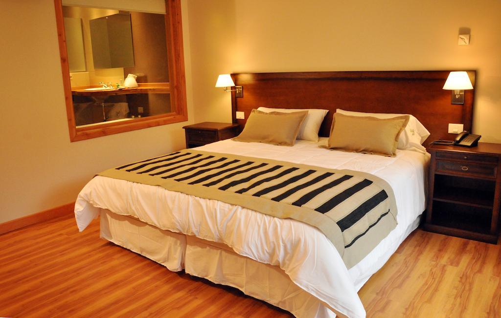 Double or Twin Room,555463548:JPEG