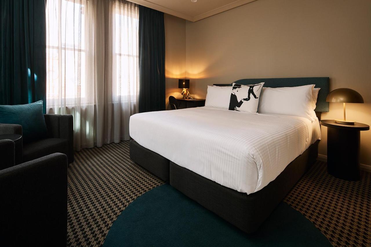 King Room,1382669174:JPEG